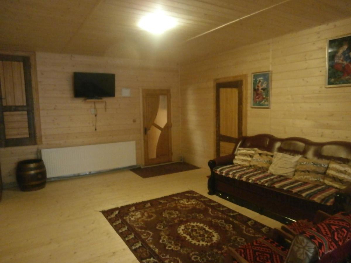 Karpatskiy Domik Izki - Housity