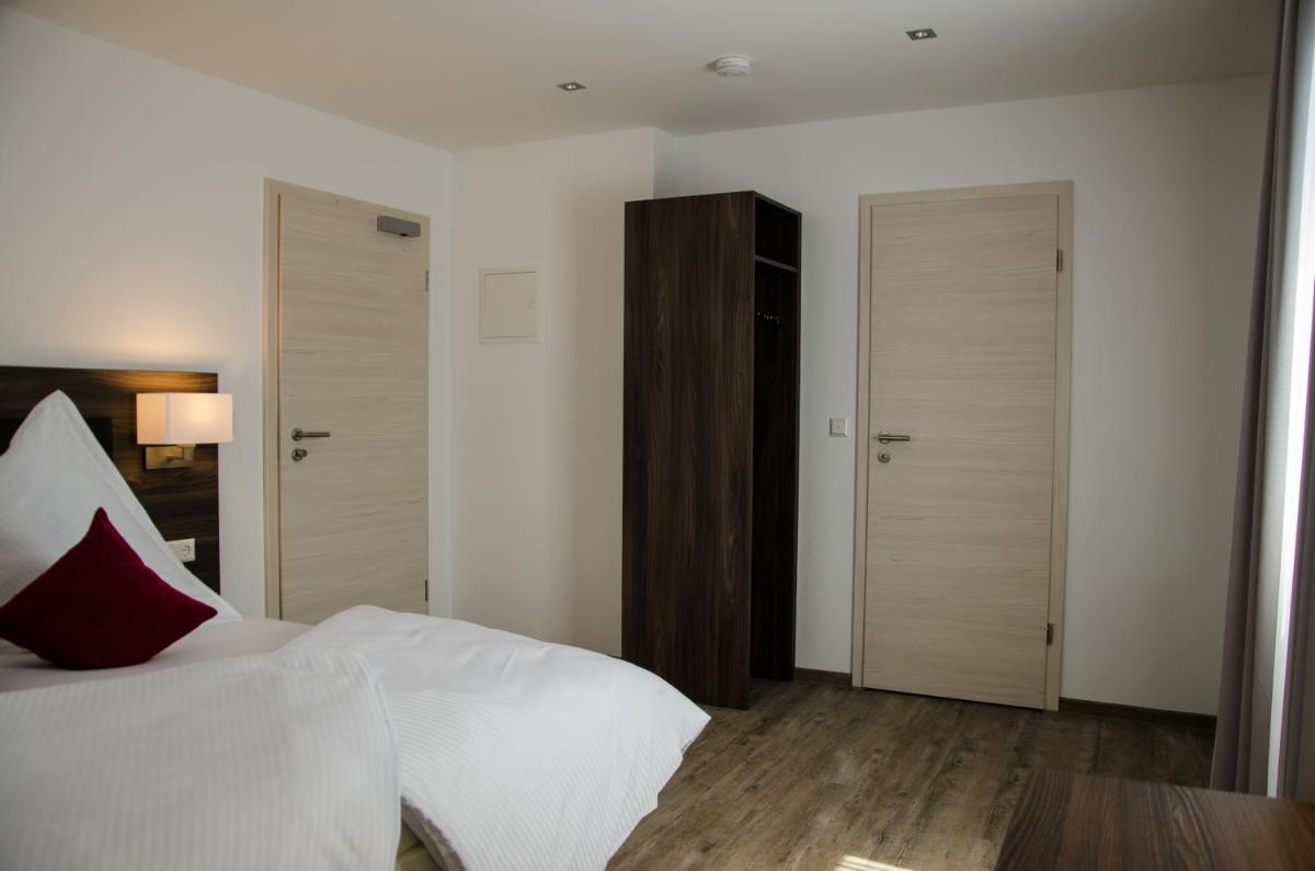 Hotel Restaurant Lamm - Housity