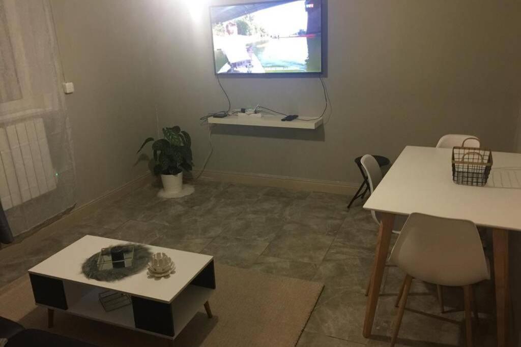 F3 agréable et calme - Housity