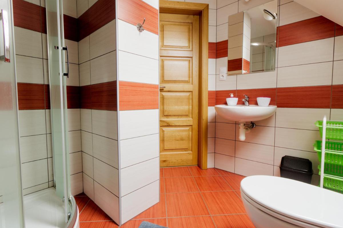 Ubytovanie Emka - Housity