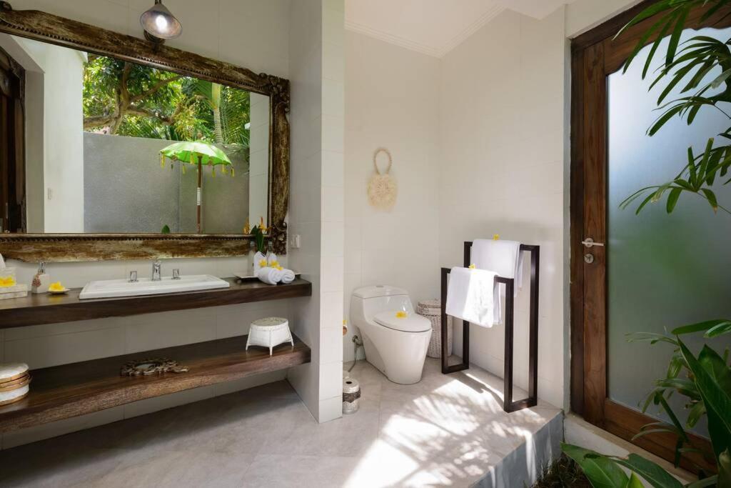 Villa Jabali Seminyak - Housity