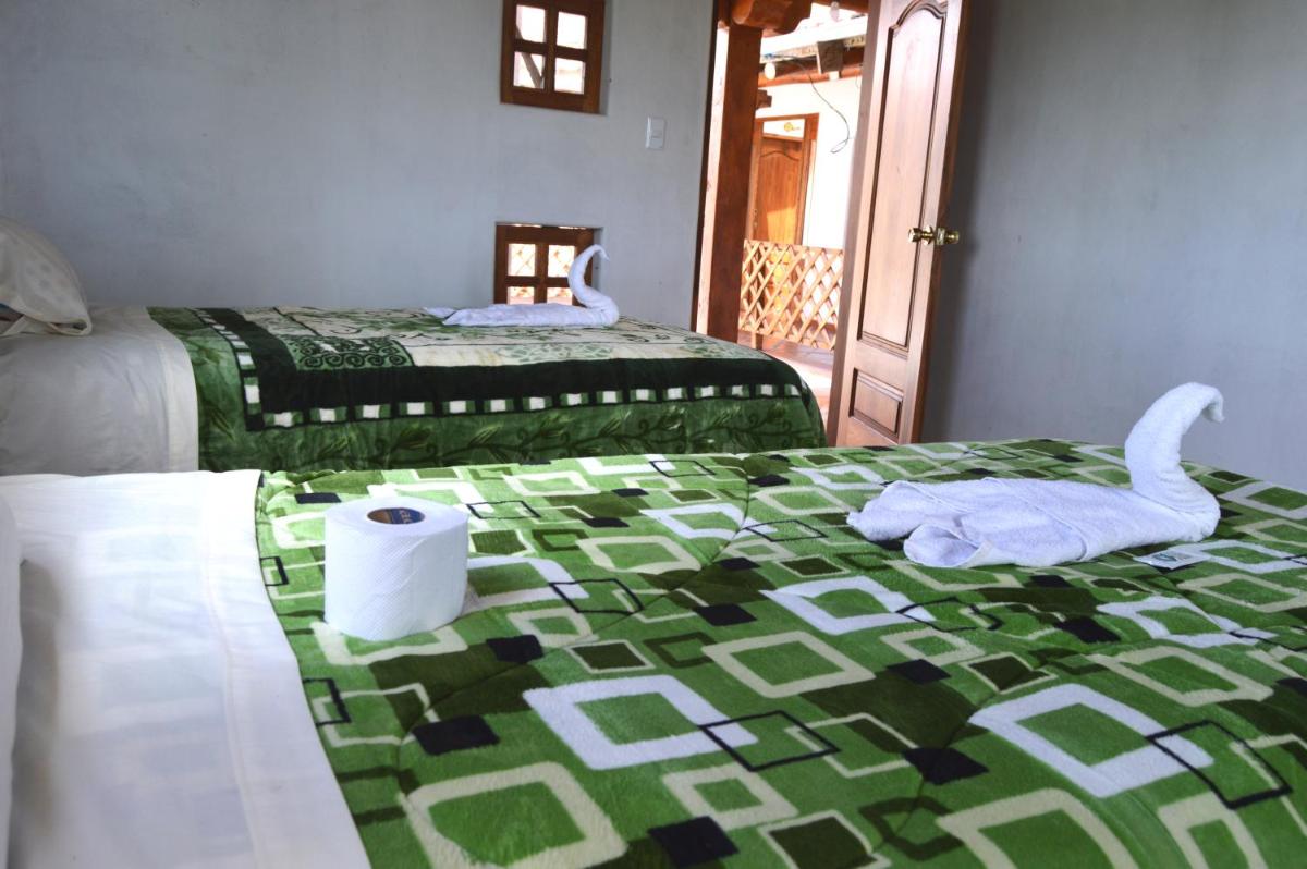 Quilotoa Green Lake - Housity