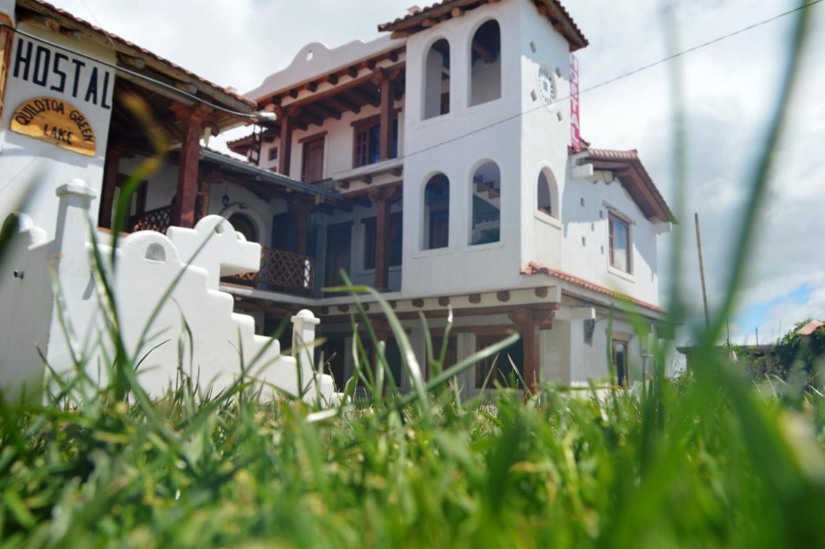 Quilotoa Green Lake - Housity
