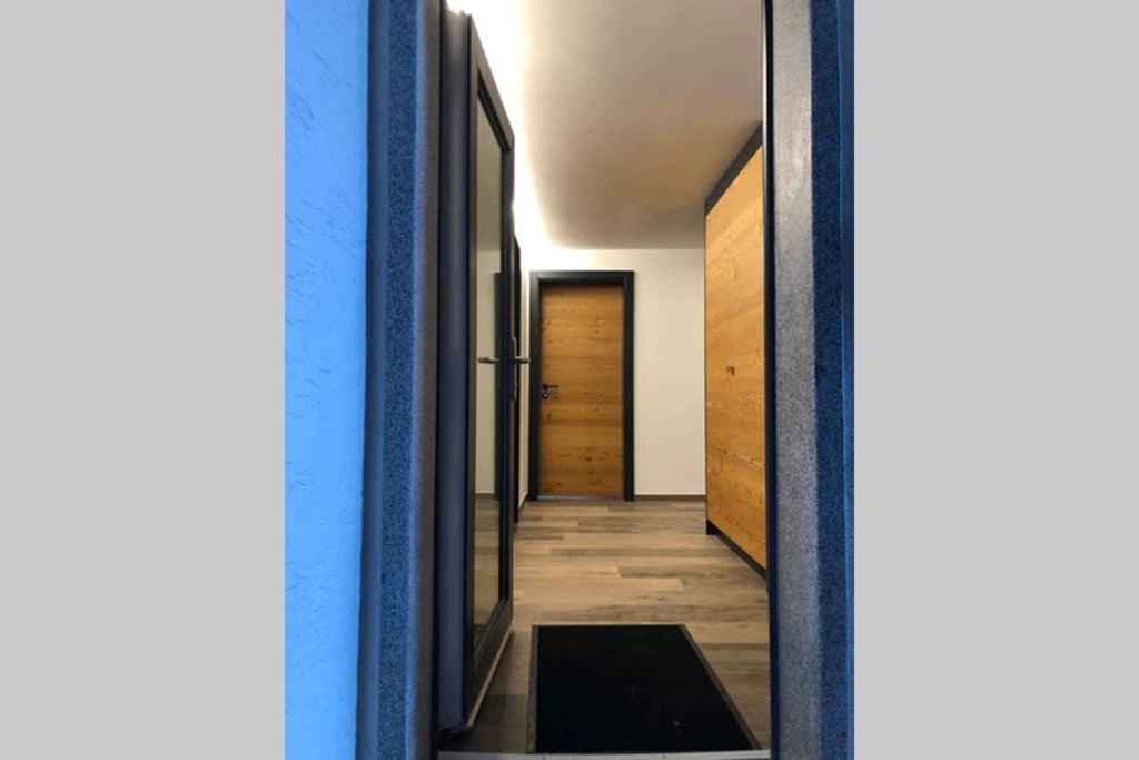 Grand appartement avec terrasse à Chez-Les-Reuses - Housity