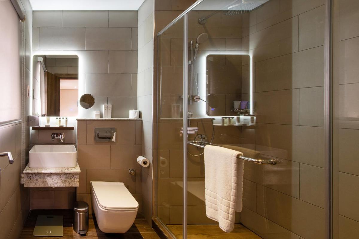 The White Orchid Hotel - Housity