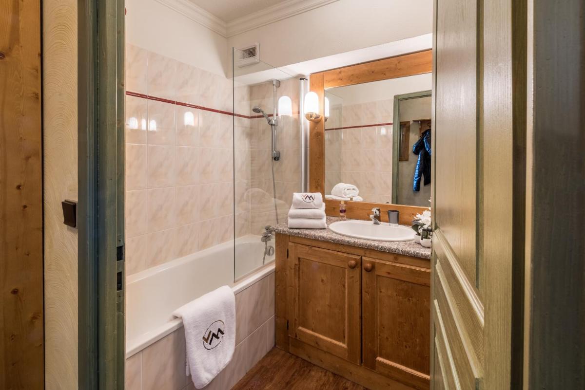 Salle de bains dans l'établissement Résidences Village Montana by Les Etincelles