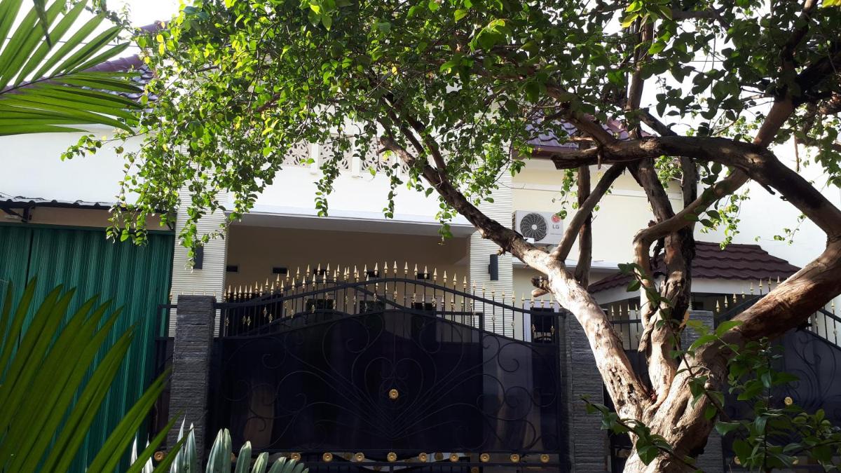 Radikha Homestay Jogja - Hizvo