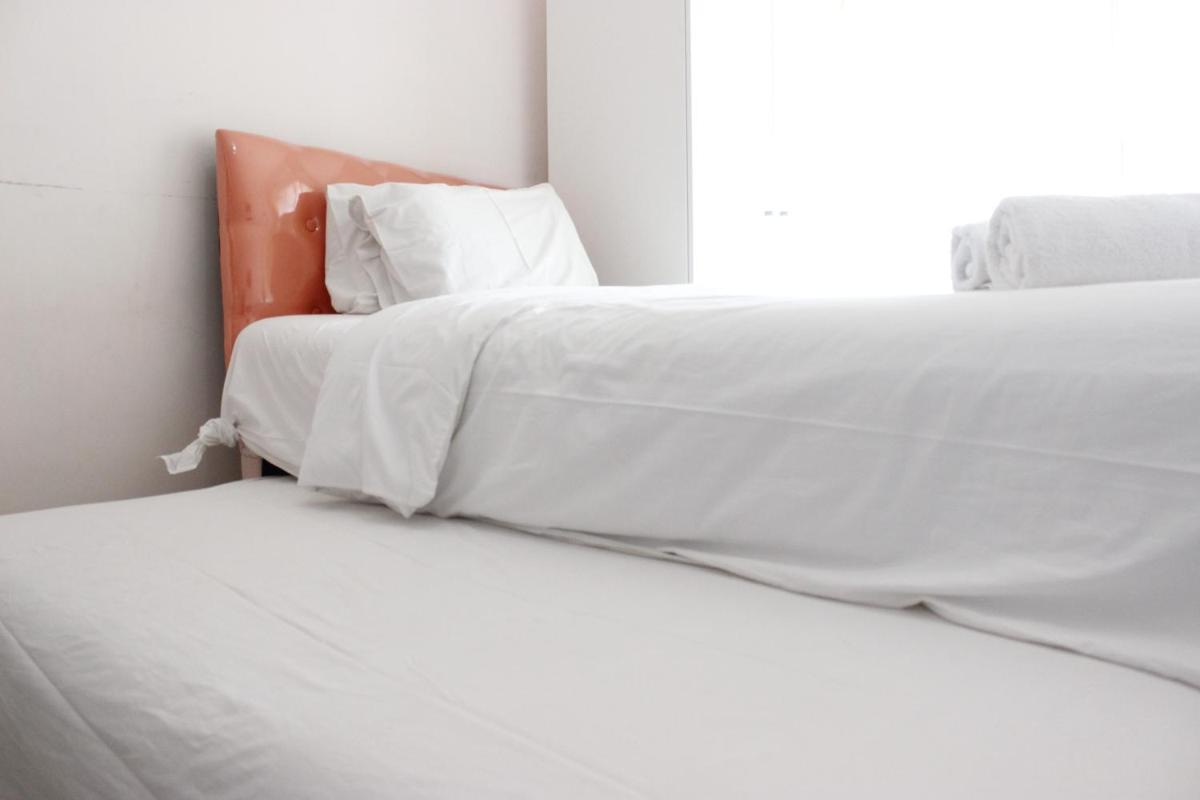 Cozy & Trendy Studio at Gateway Pasteur Apartment By Travelio - Housity