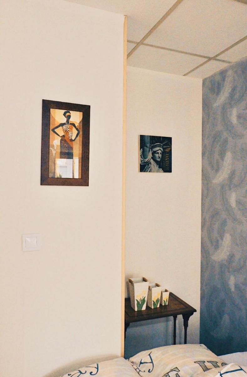 Chez Sophie - Part Die - Housity