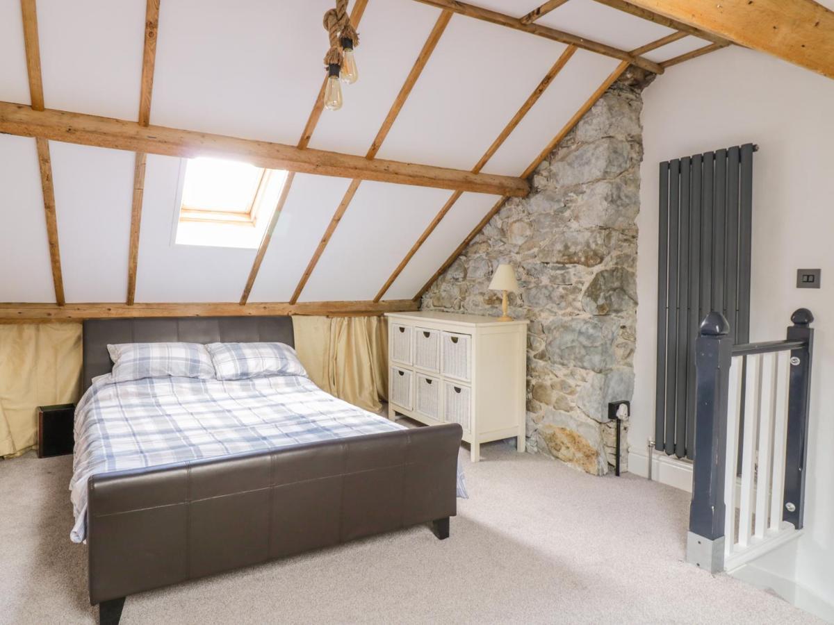 1 Springfield Street - Housity
