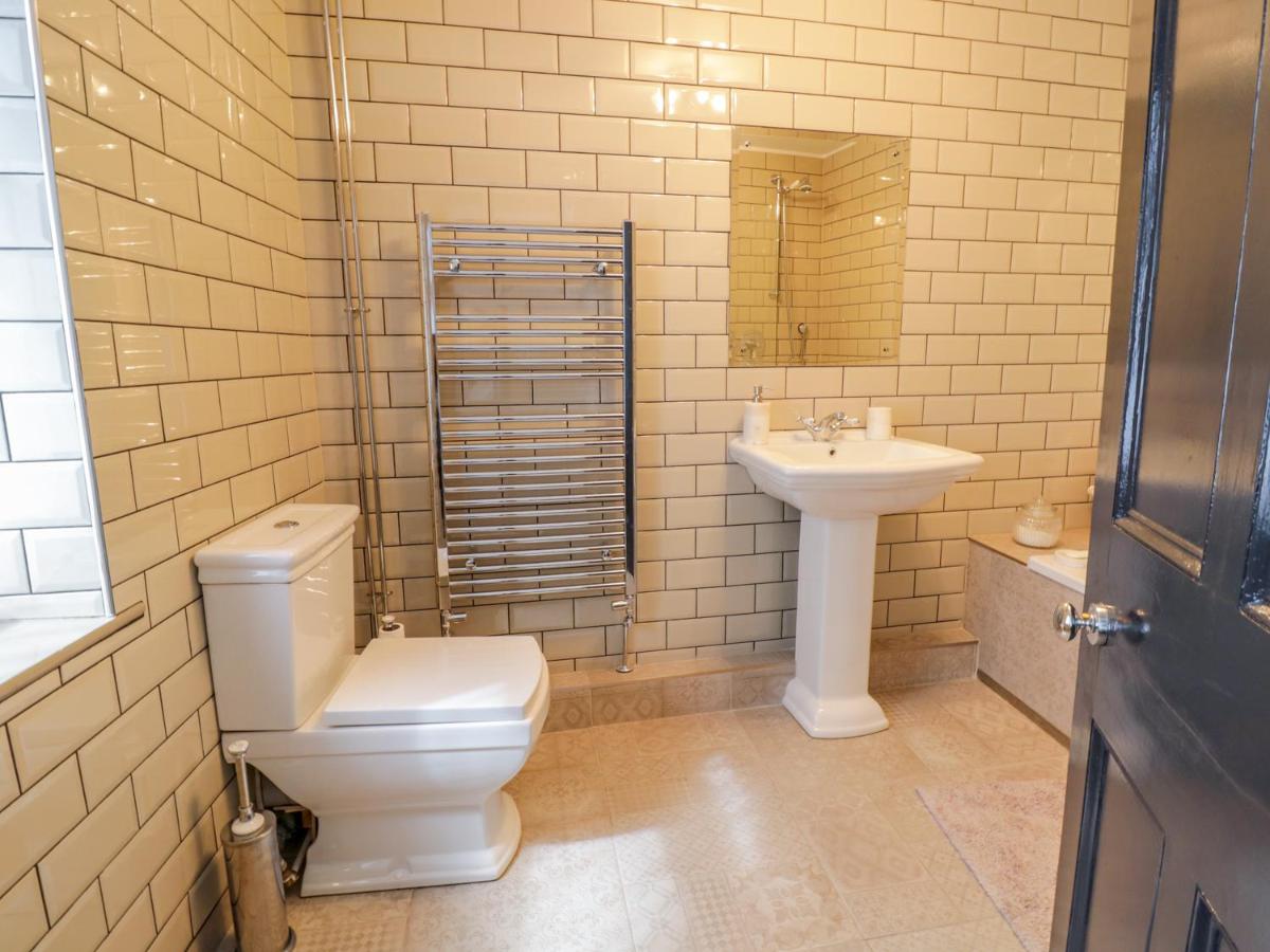 1 Springfield Street - Housity