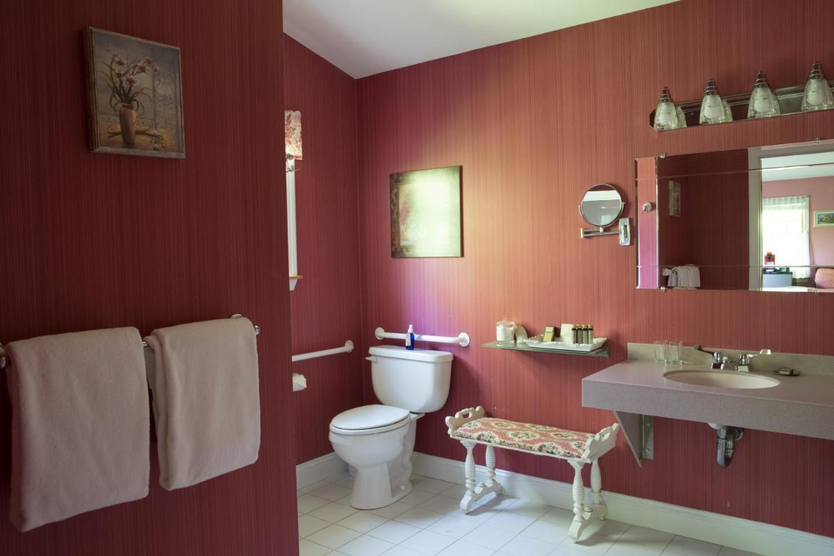 The Inn at Stockbridge - Housity