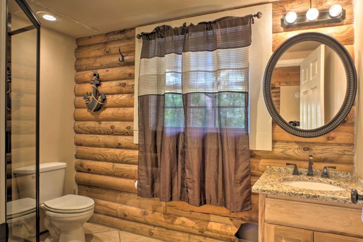 Scottsboro Cabin with Fire Pit and Stocked Pond Access - Housity