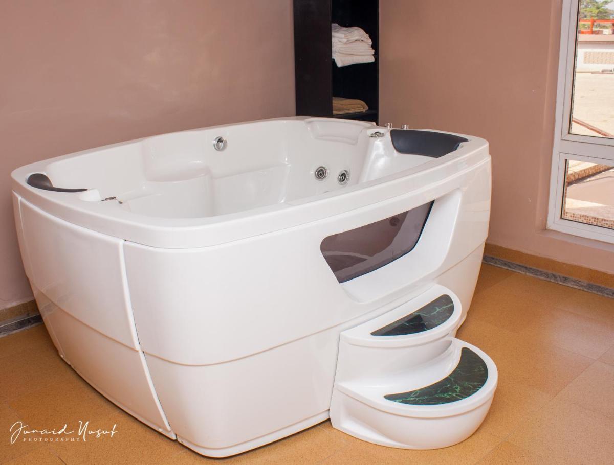 Conference Hotel , Abeokuta - Housity