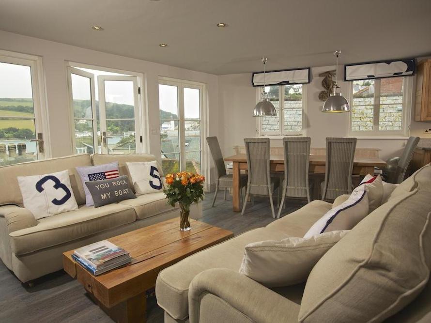 Seagull Cottage - Housity