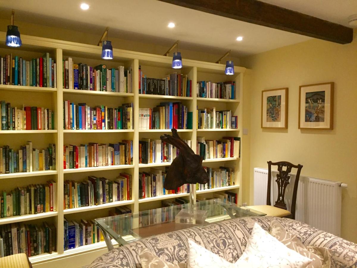 The Coach House - Housity