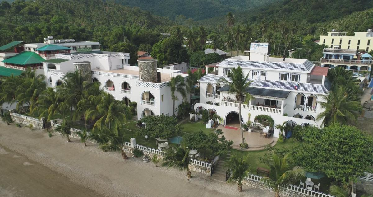 Squares Beachside Apartments - Housity