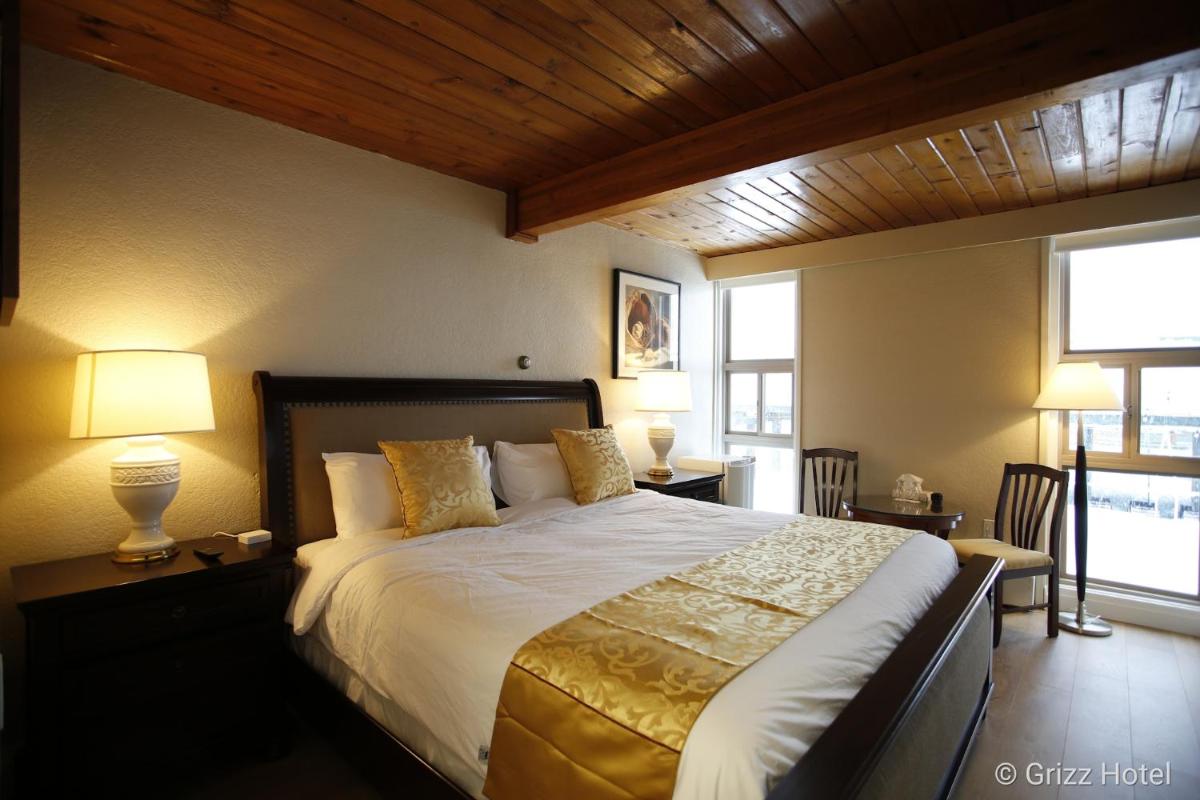 Grizz Hotel - Housity