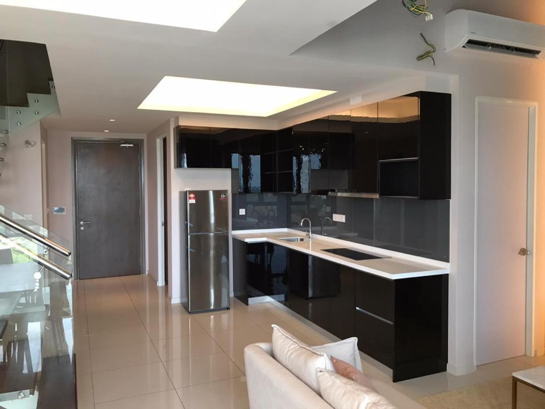 Suitetrails - Alia Premier Medini By SubHome