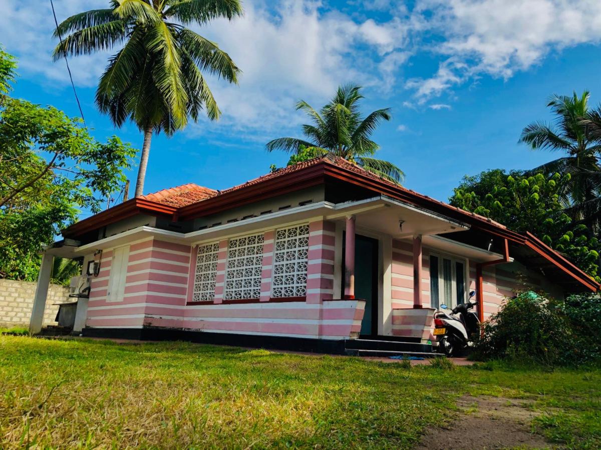 VILLA 826 Ahungalla - Housity