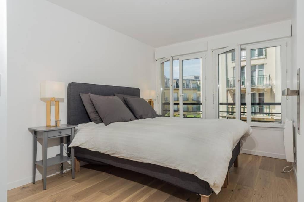 LOVELY APARTMENT CLOSE TO A BIG SHOPPING MALL - Housity