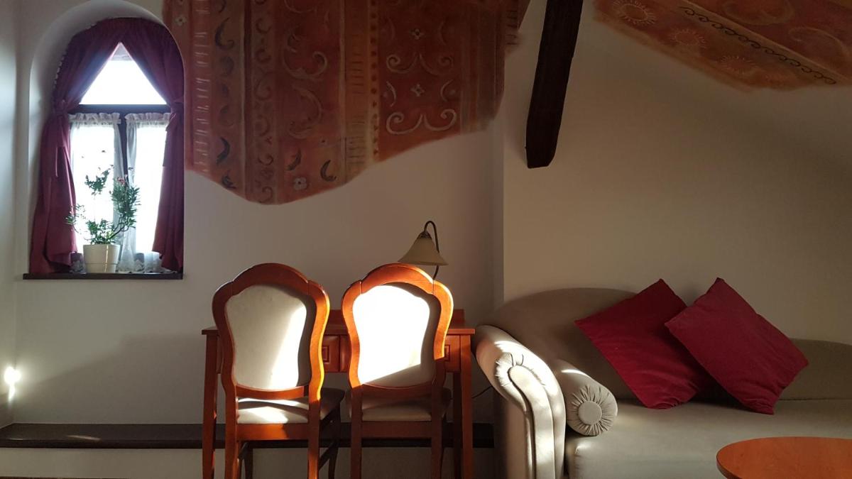 Villa Del Arte Bed & Breakfast - Housity