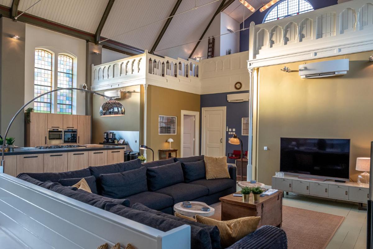 Church conversion for a unique stay and experience - Housity
