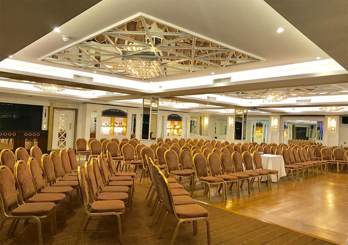 The Whistledown Hotel - Housity