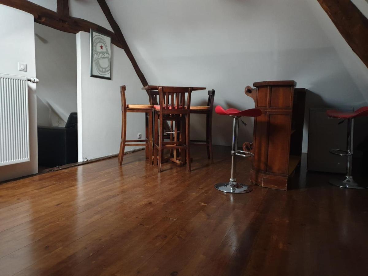 Agréable Maison de Ville - Housity