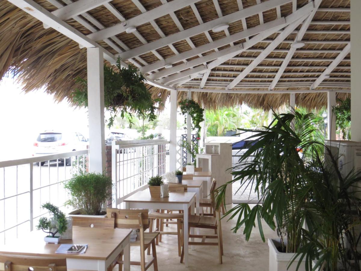 Yara Beach Bavaro - Hizvo