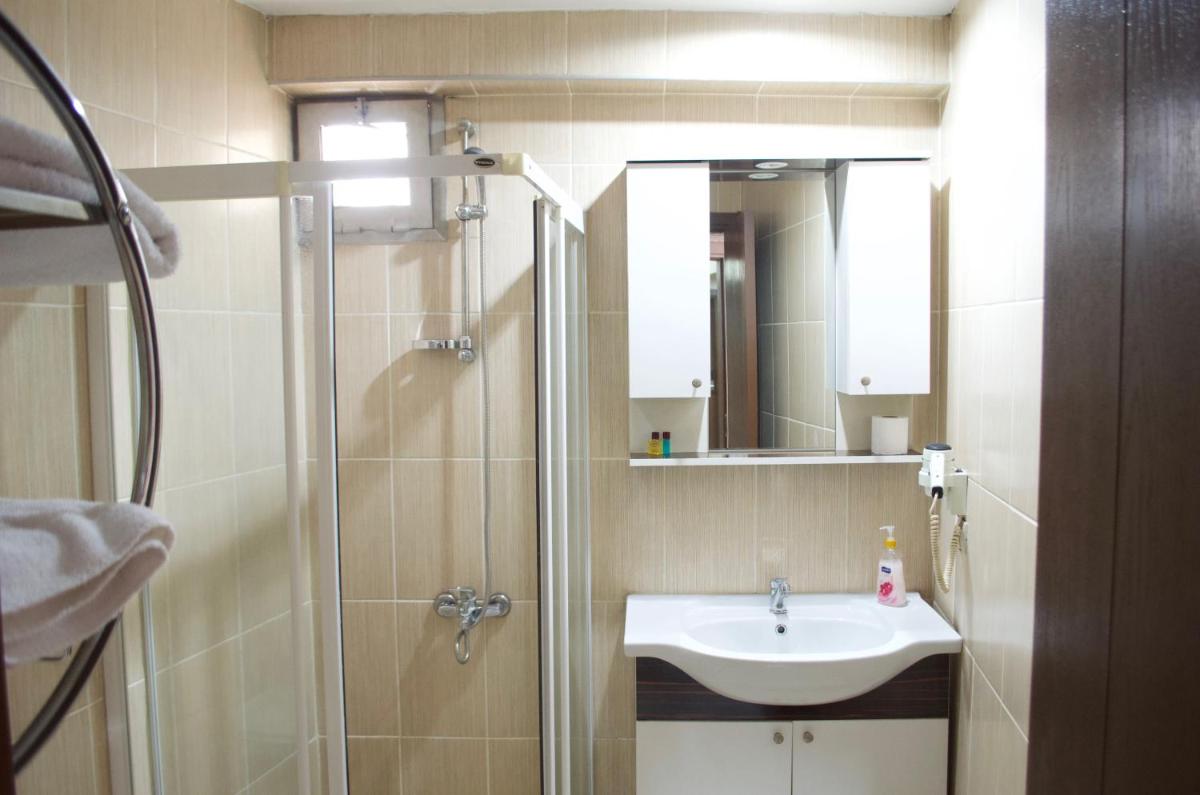 Anya Suit Otel - Housity