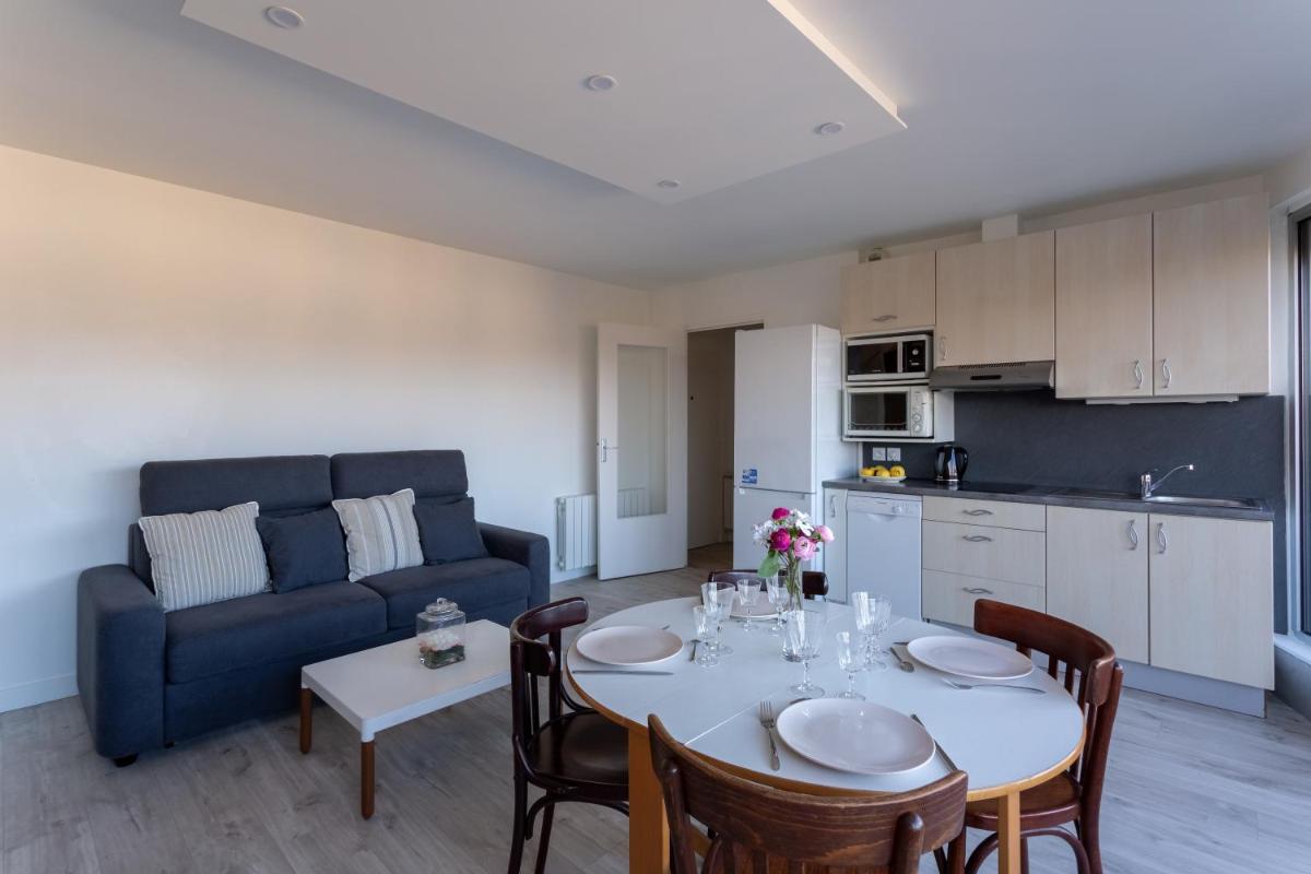 Le Mancini - Parking et Terrasse - Housity