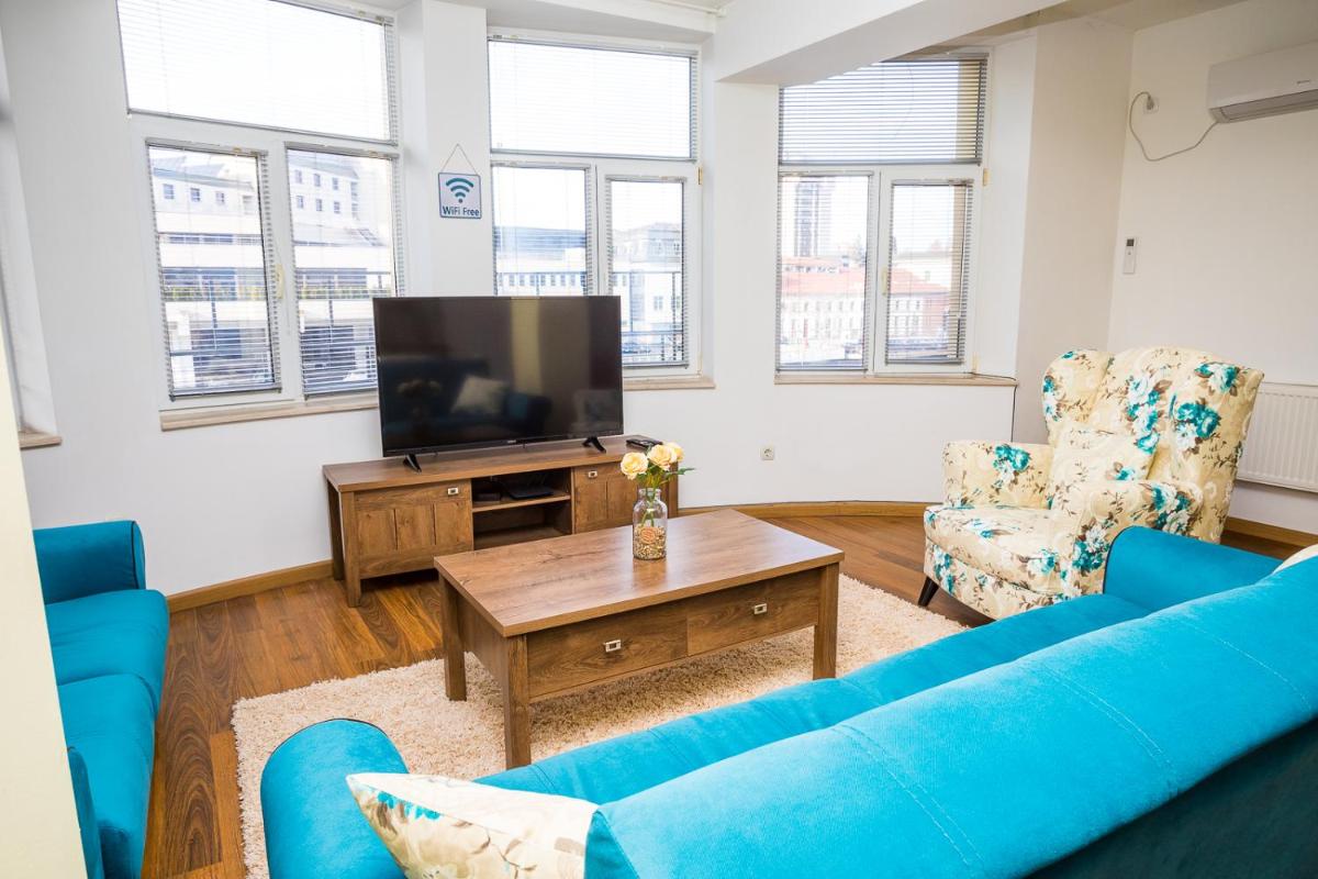 Old City Square Apartment - Housity