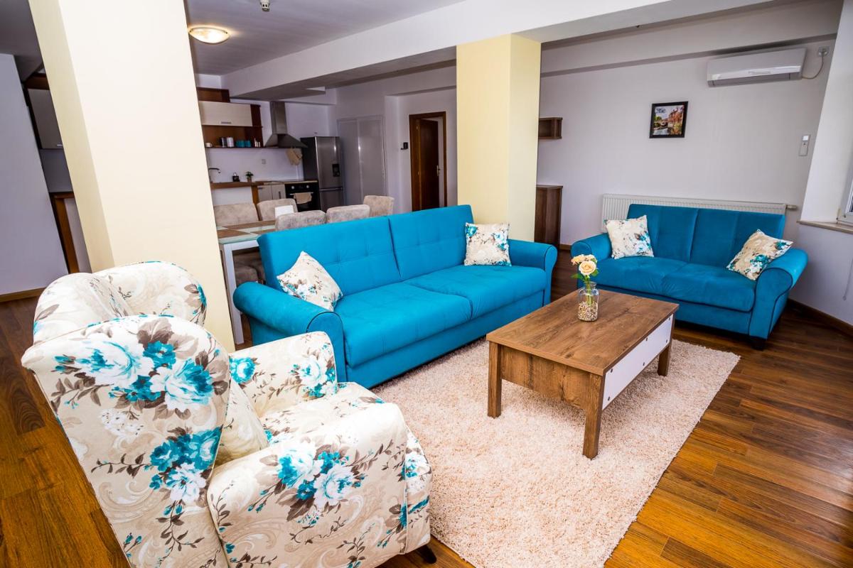 Old City Square Apartment - Housity