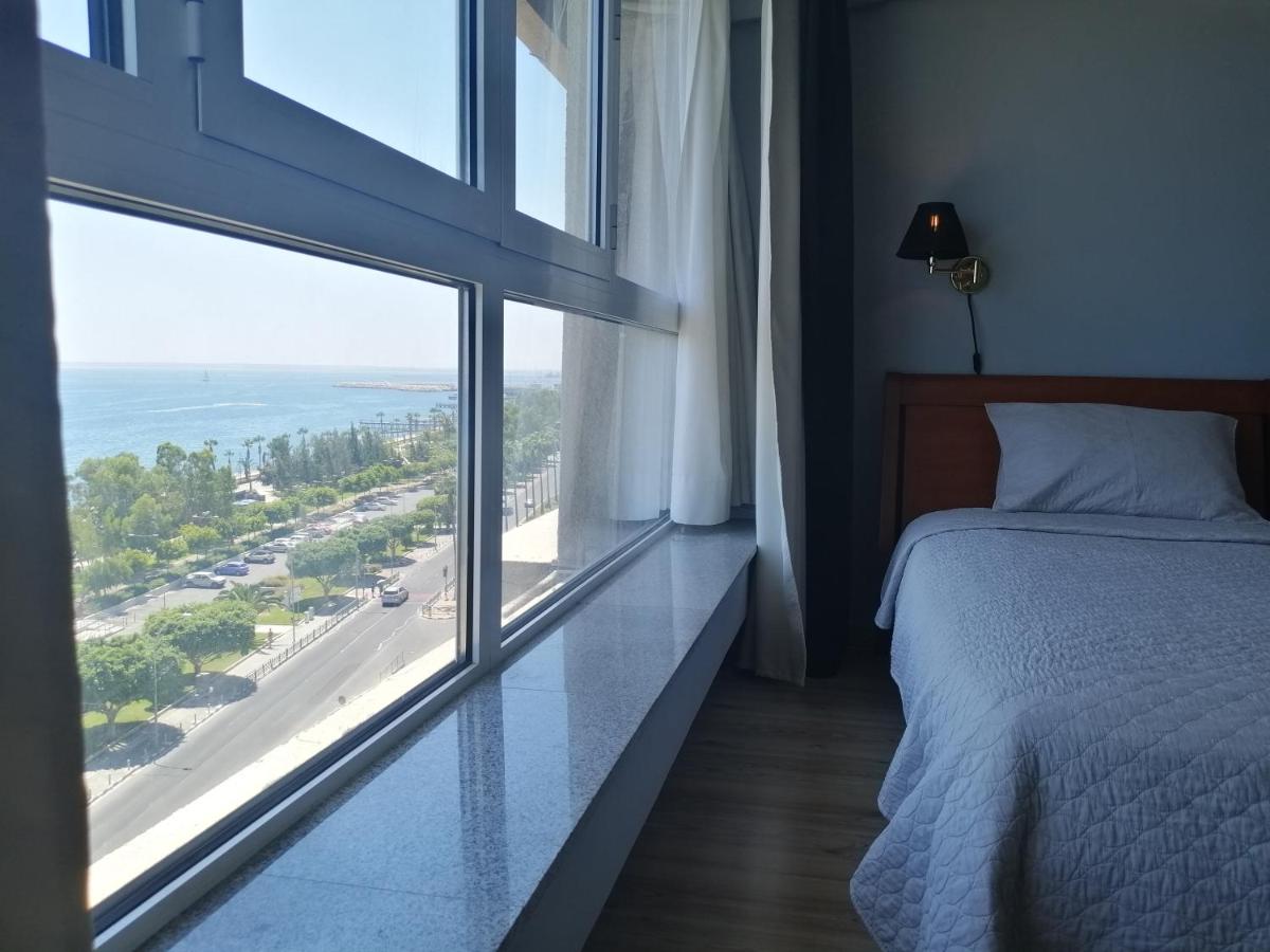 A City-center Seaview Penthouse at Oceanic - Housity