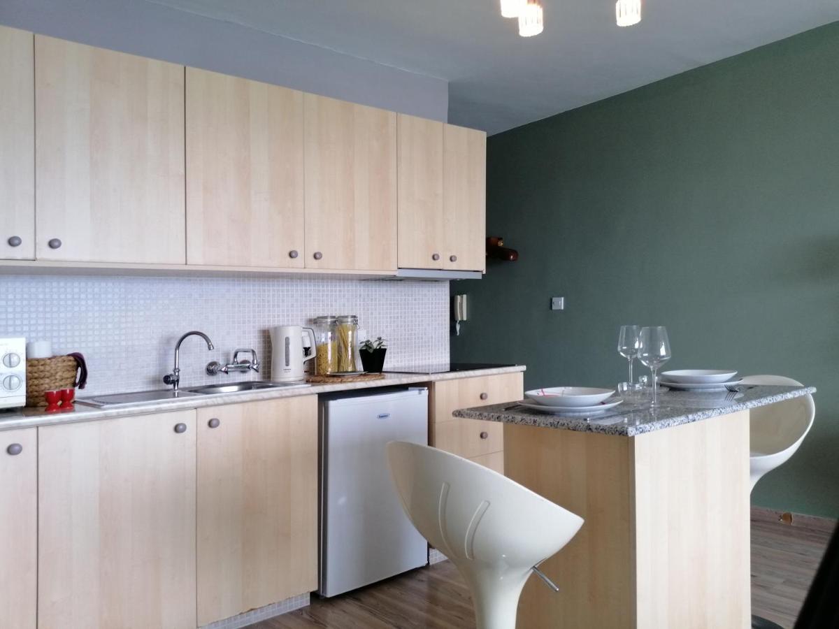 A City-center Seaview Penthouse at Oceanic - Housity