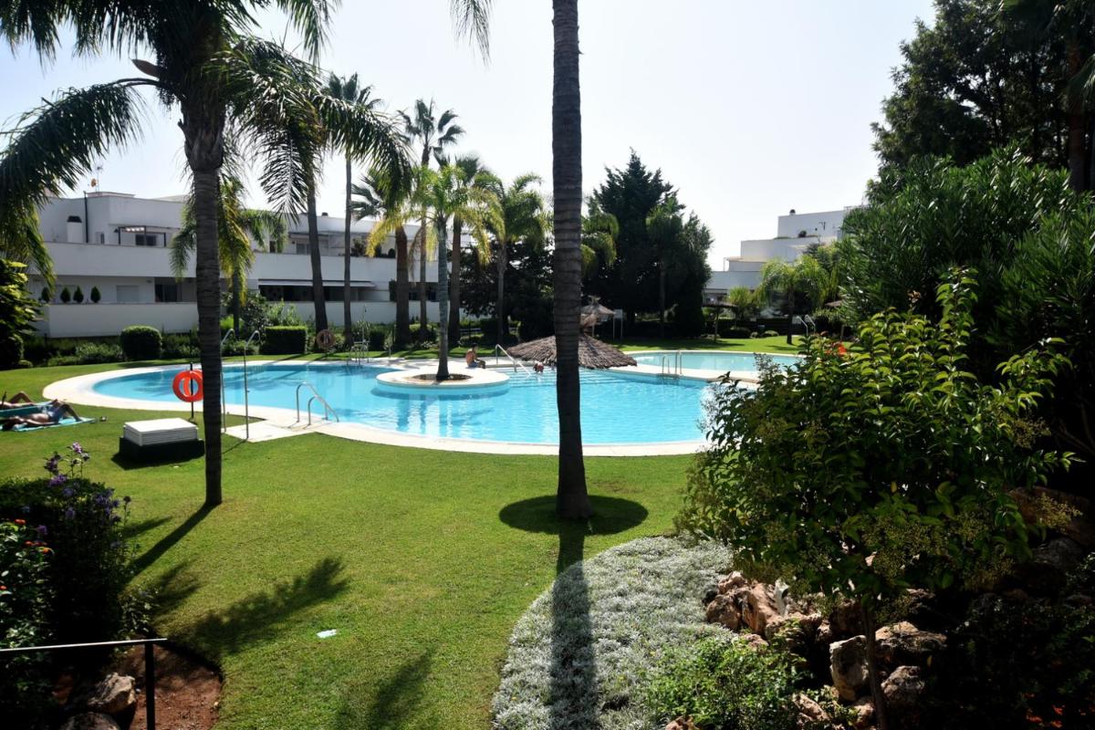 Rodeo Apartments - Housity