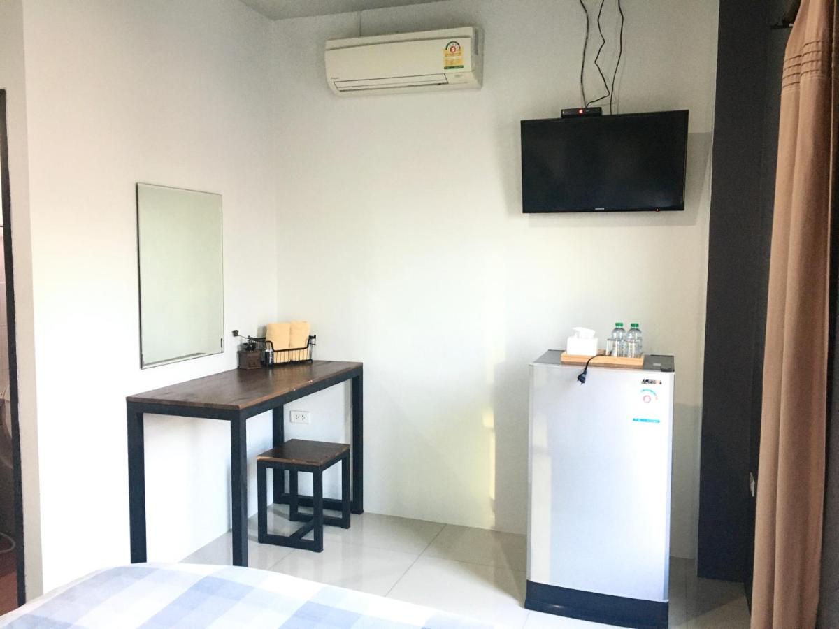The room Apartment - Housity