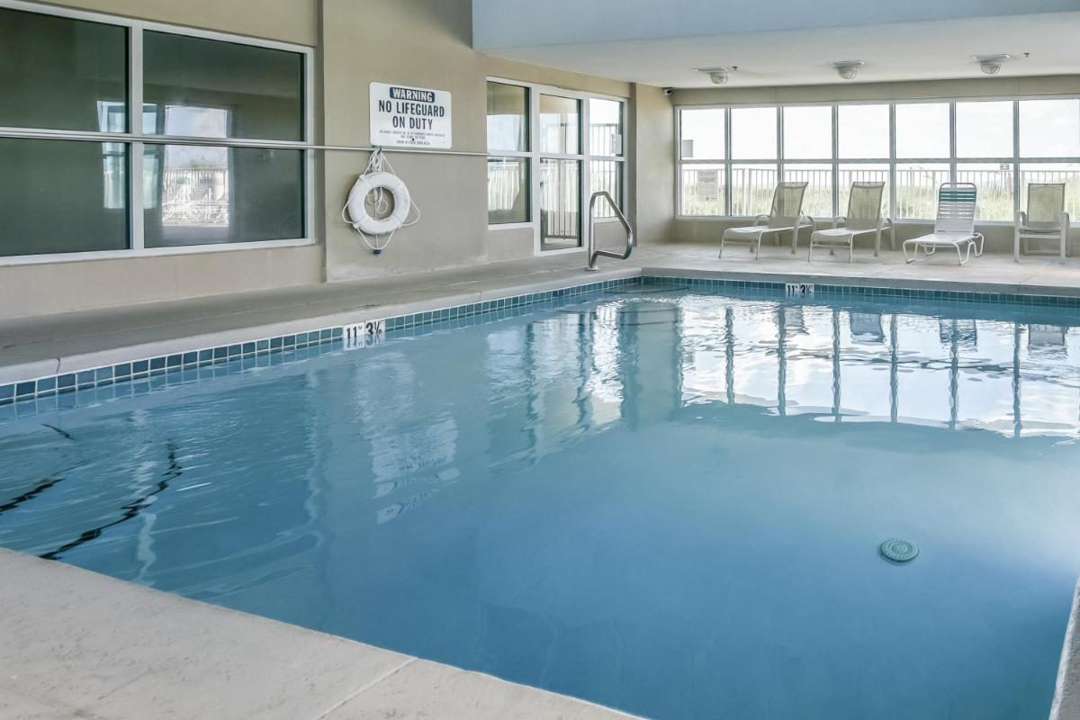 Crystal Shores West - Housity