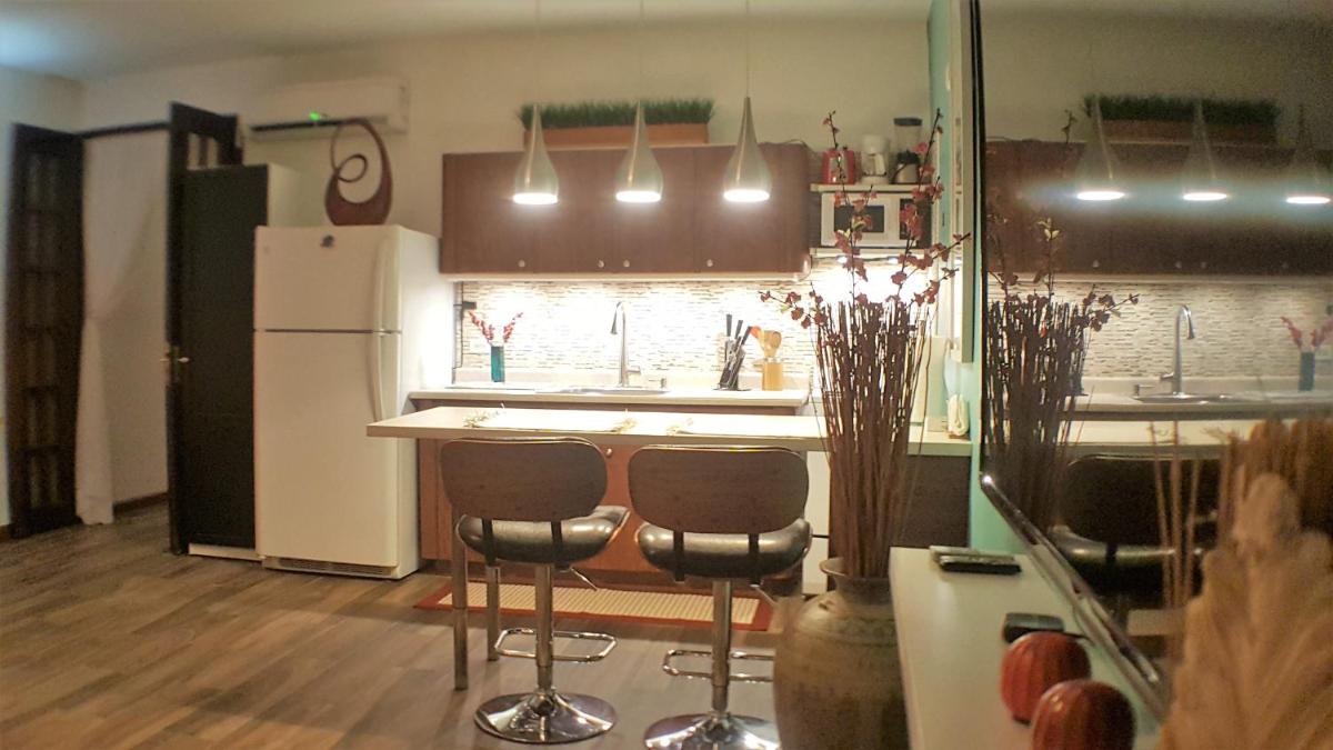 Suitetrails - Cozy Beach Apartment
