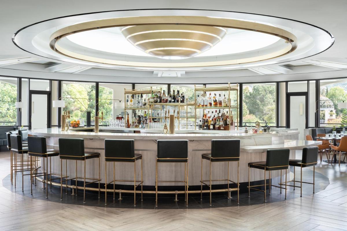 Four Seasons Hotel Westlake Village - Housity