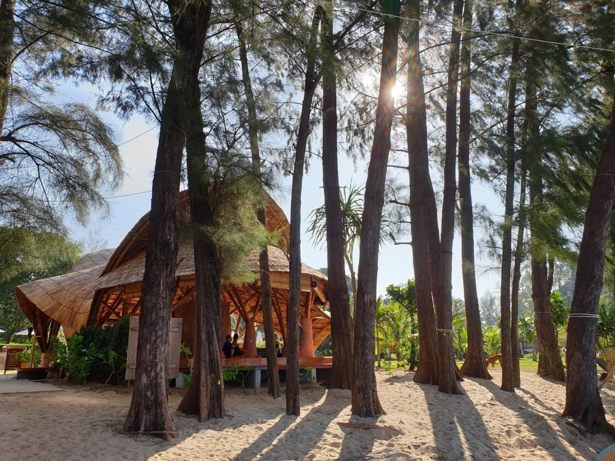 Long Beach Chalet - SHA Extra Plus - Housity