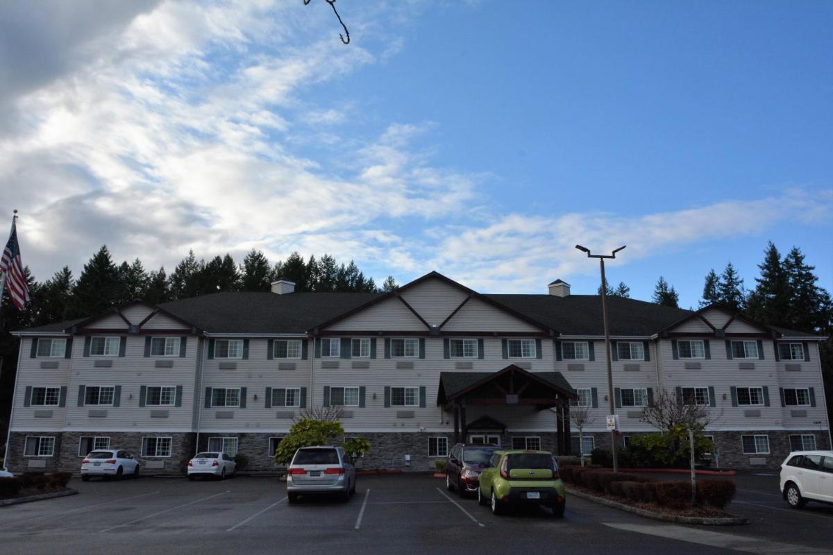 FairBridge Inn & Suites DuPont - Housity