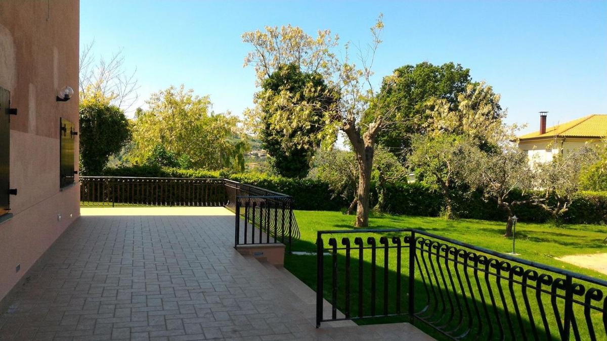 Chalet Delle Rose Saludecio - Housity