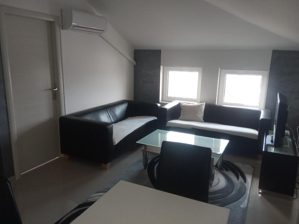 Djukic apartman - Housity