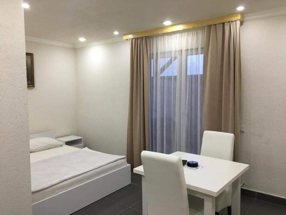 Hotel Vila Ličina - Housity