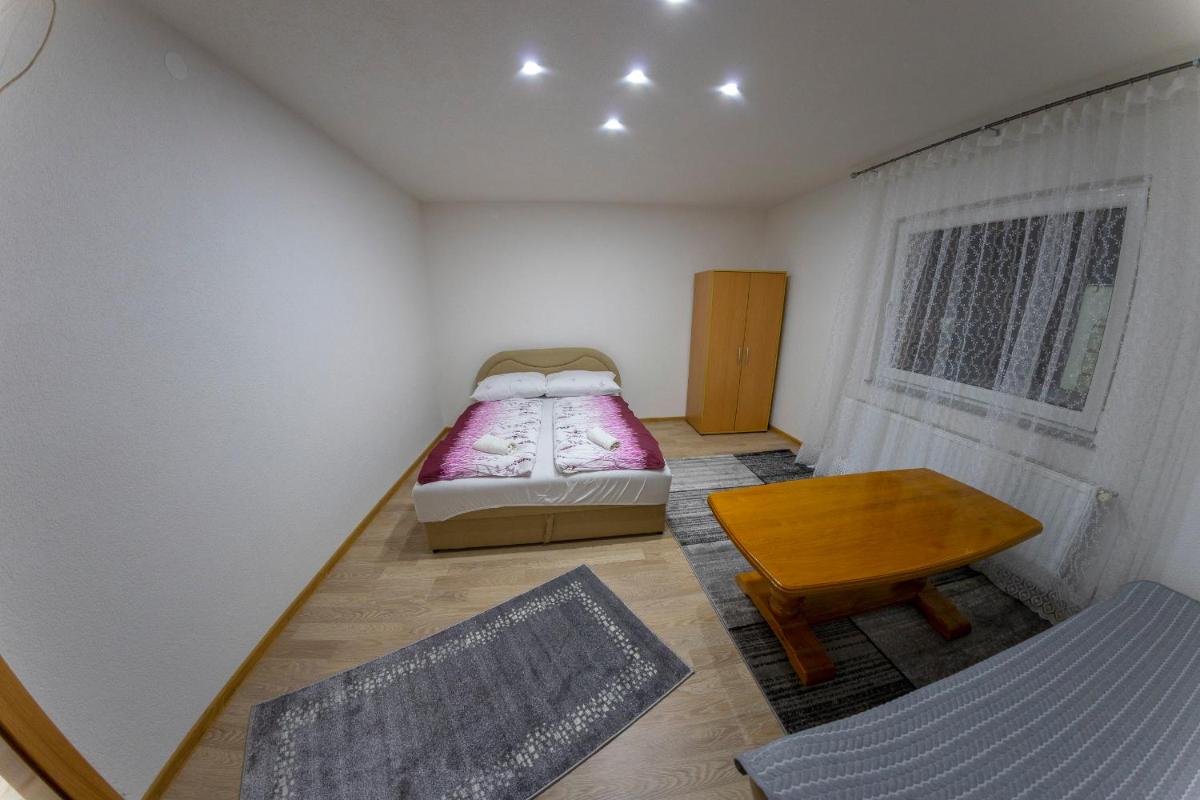 Apartments Aqua Resa - Housity