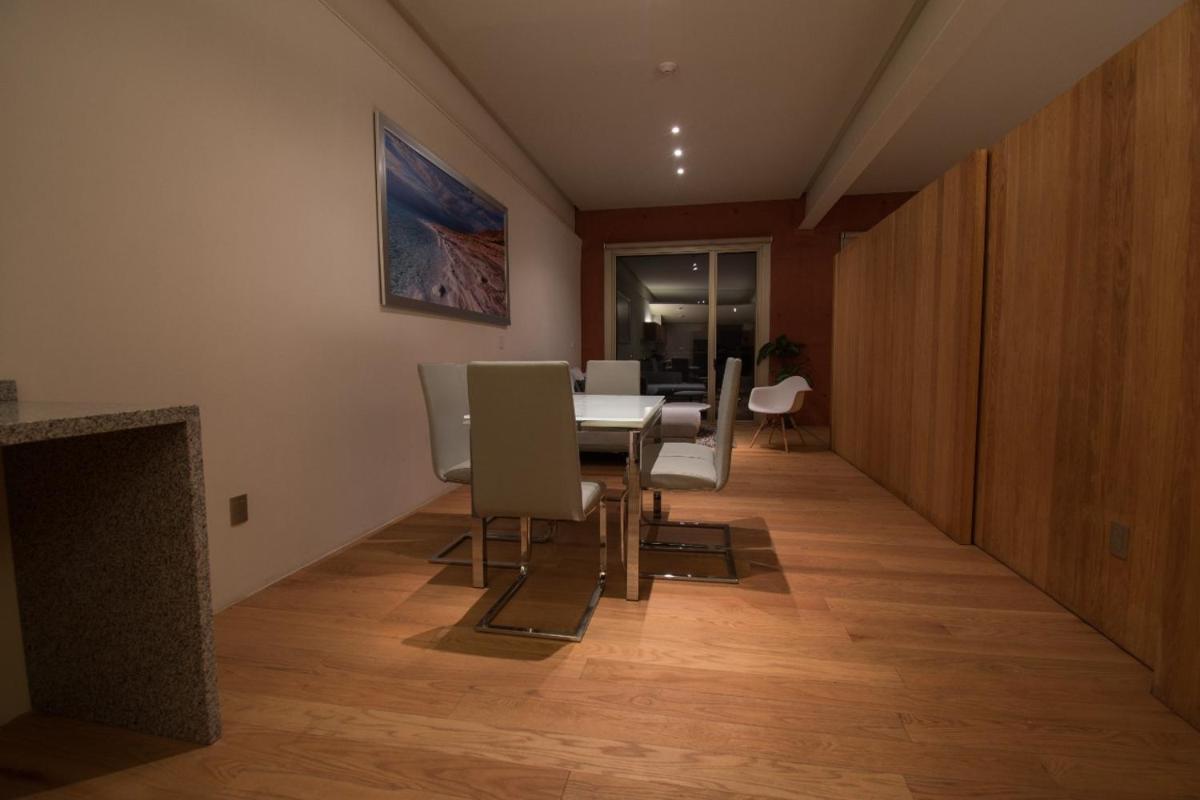 Suitetrails - New Apartment in Reforma, 2 Bdrm, pool, gym, garden, library, amazing