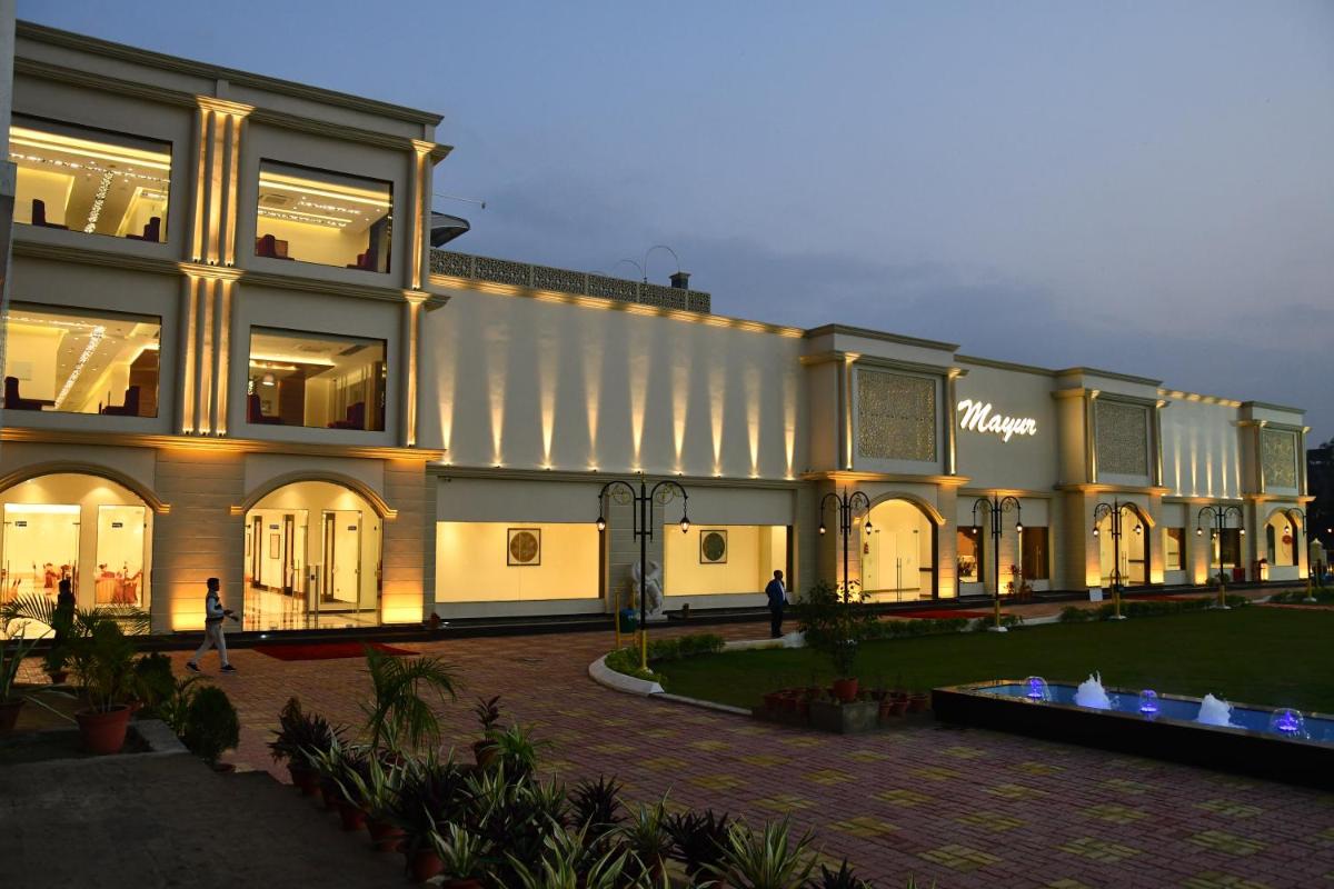 Mayur Hotel &amp; Resort - Housity
