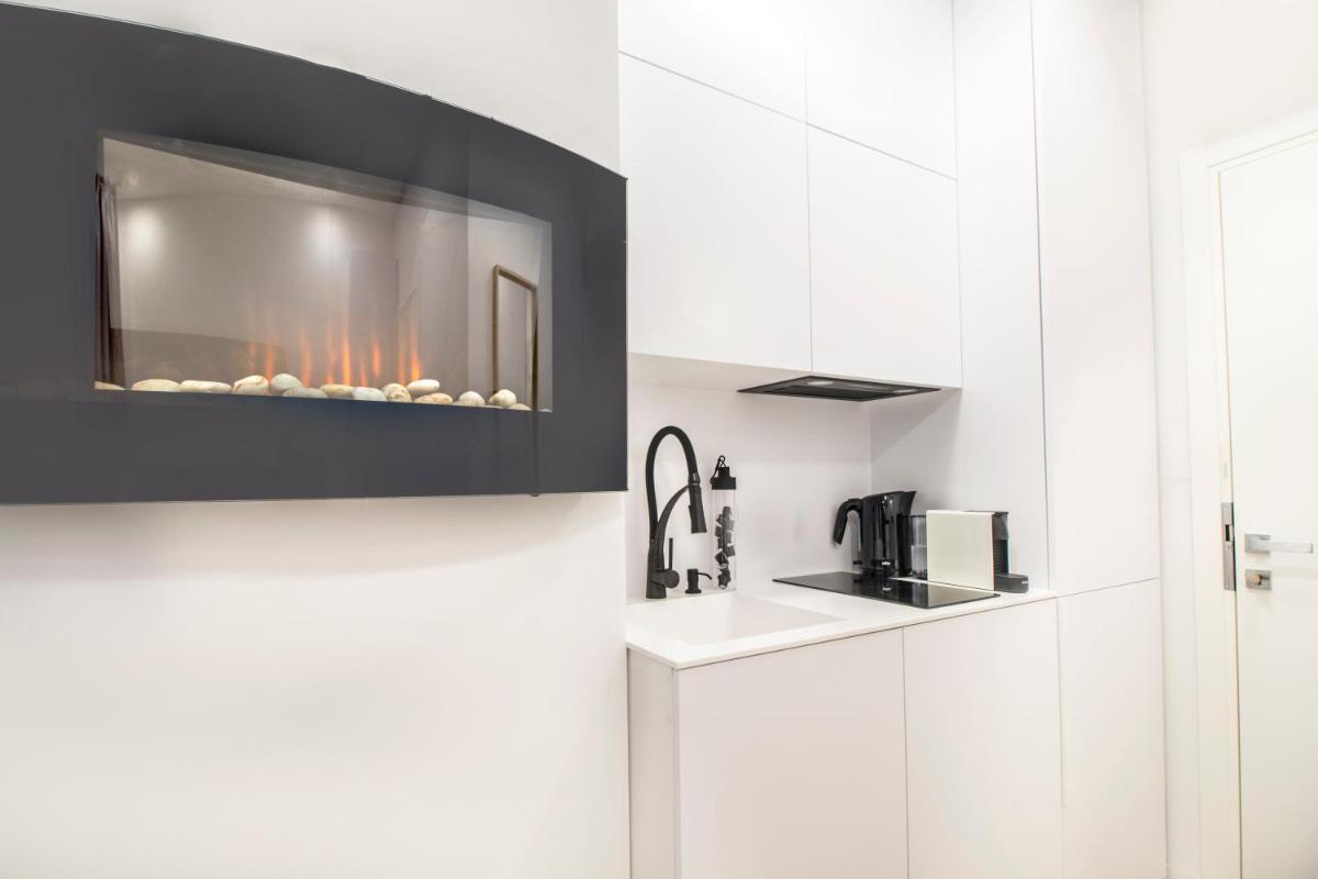 Main Square Modern Apartments - Housity